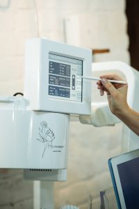 Tratament impotriva caderii părului cu laser